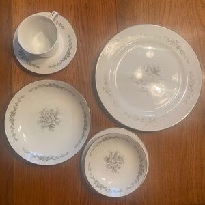 Bouquet China by Diamond China of Japan